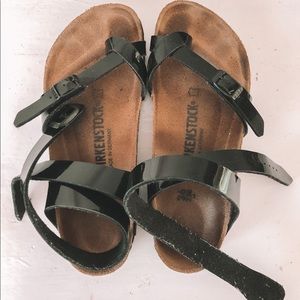 BIRKENSTOCK YARA ON SALE!!
